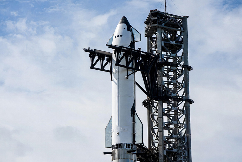 Первый Starship нового поколения уже почти собран